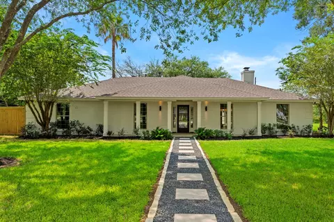 3930 Bluebird Way, Pearland, TX 77584