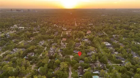 11610 Habersham Ln, Houston, TX 77024