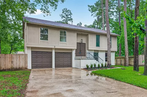 Exterior - 2 Kittiwake Ct, Spring, TX 77380 photo 2 of 10