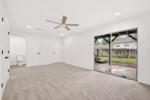 Bedroom - 2 Kittiwake Ct, Spring, TX 77380 photo 1 of 10