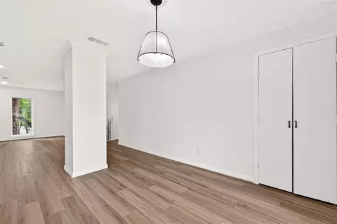 Living - 2 Kittiwake Ct, Spring, TX 77380 photo 11 of 11