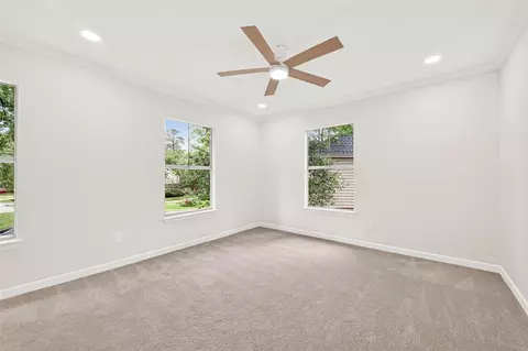 Bedroom - 2 Kittiwake Ct, Spring, TX 77380 photo 5 of 10