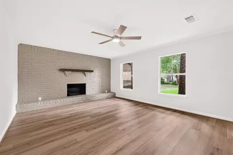 Living - 2 Kittiwake Ct, Spring, TX 77380 photo 1 of 11