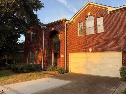 10331 Low Bridge Ln, Sugar Land, TX 77498