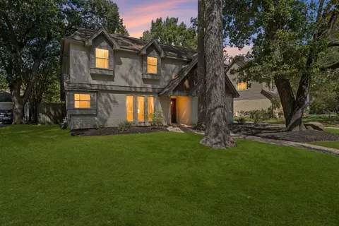 3319 Three Pines Dr, Houston, TX 77339