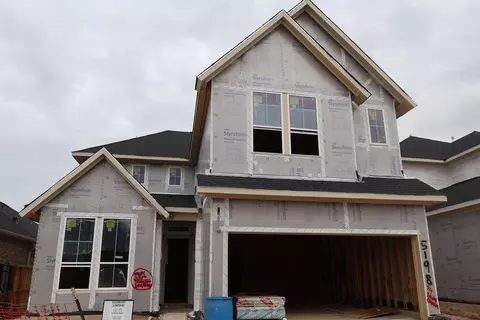 Exterior - 5198 Enchanted Pine Ct, Spring, TX 77386 photo 2 of 4