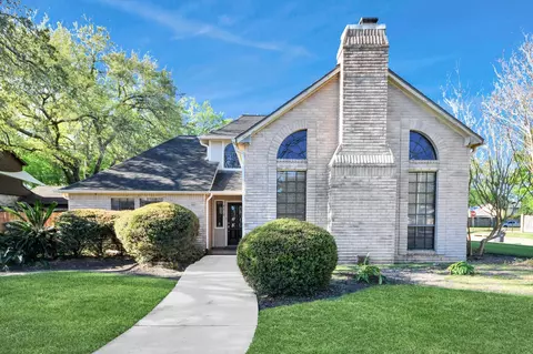 3210 Deer Creek Dr, Sugar Land, TX 77478