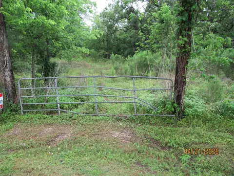 8705 Stephen F Austin Rd, Freeport, TX 77541