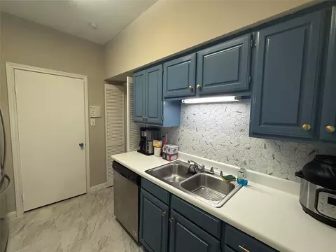 2475 Underwood St #381, Houston, TX 77030