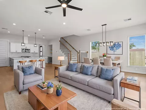 7208 Shadyvilla Ln, Houston, TX 77055