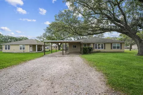 3027 Poppy St, Needville, TX 77461