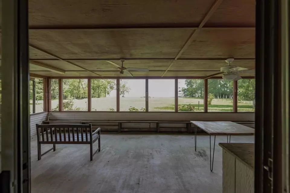 Exterior - 980 Hill Farm Rd, Coldspring, TX 77331 photo 2 of 2