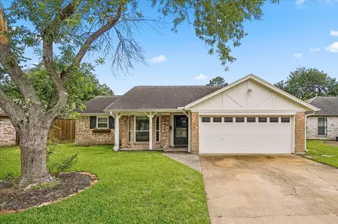 6215 Rena St, Houston, TX 77092