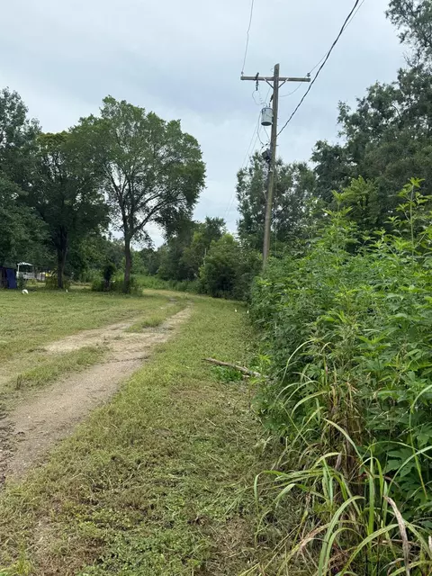 606 Highway 90, Ames, TX 77575 photo 3