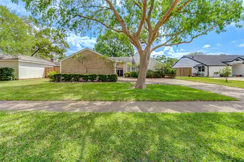 1063 Apache Falls Dr, Katy, TX 77450