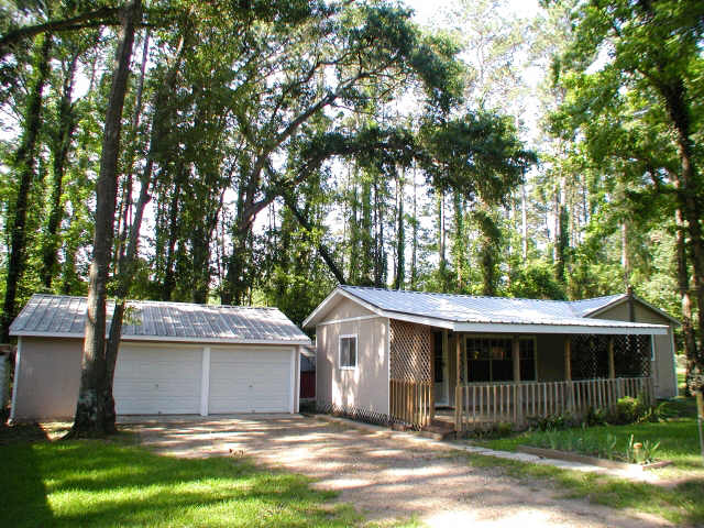 14375 Hill Dr, Willis, TX 77318 photo 1