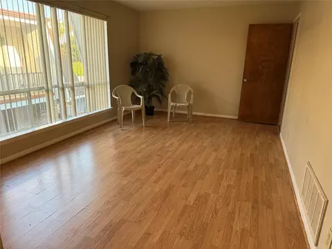 1726 Broadway St #B10, Galveston, TX 77550