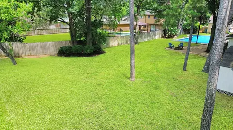 Exterior - 6510 Twin Leaf Dr, Spring, TX 77379 photo 8 of 11