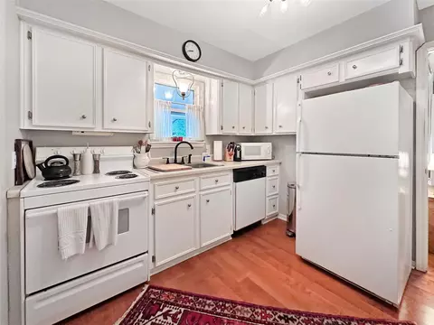 Kitchen - 6510 Twin Leaf Dr, Spring, TX 77379 photo 6 of 6