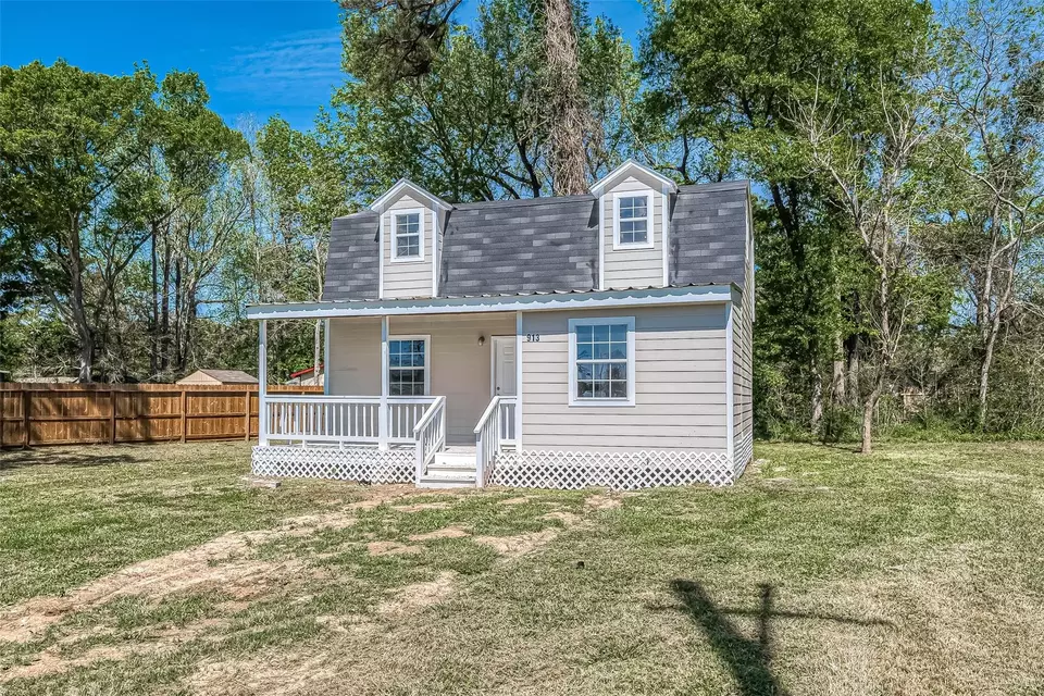 Exterior - 913 Nevell St, Cleveland, TX 77327 photo 4 of 12