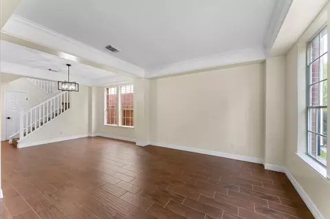 Living - 6330 N Borg Breakpoint Dr N, Spring, TX 77379 photo 2 of 10