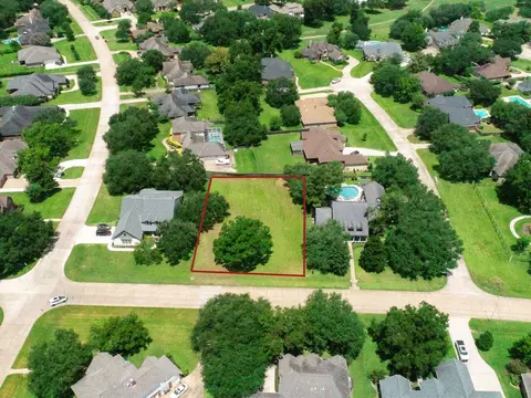 5211 Weston Dr, Fulshear, TX 77441