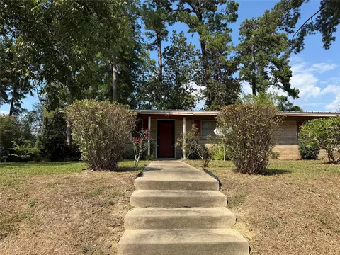 818 W Dogwood, Woodville, TX 75979