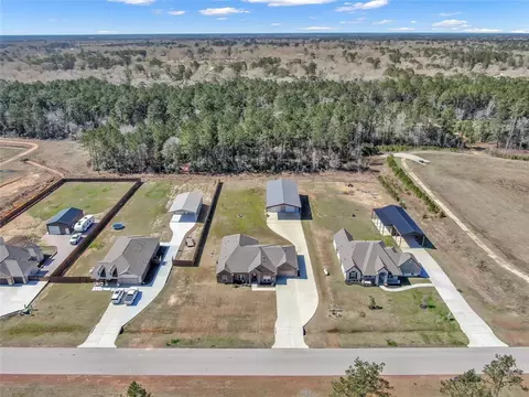9737 Waller St, Conroe, TX 77303 photo 1