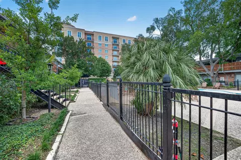 3930 W Alabama St #8, Houston, TX 77027