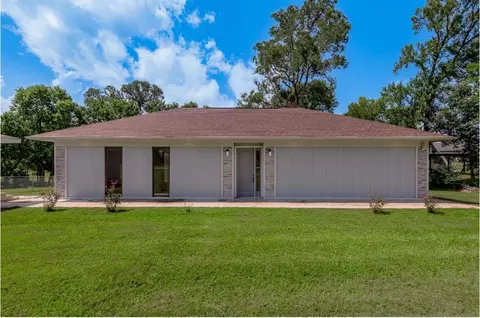 Exterior - 20 Coolcrest Dr, Point Blank, TX 77364 photo 1 of 4