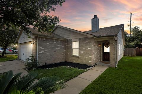 3042 E Legends Bend Dr, Spring, TX 77386 photo 1