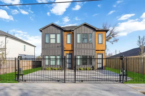 4502 Aledo St, Houston, TX 77051