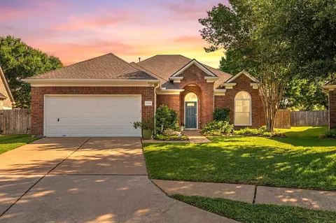 9243 Chester Park Dr, Houston, TX 77064