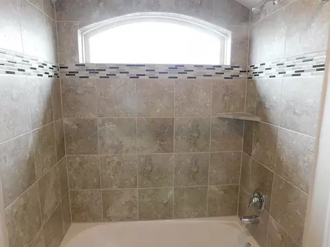Bath - 25614 British Pine Ct, Katy, TX 77494 photo 6 of 9
