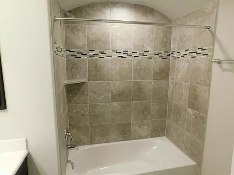 Bath - 25614 British Pine Ct, Katy, TX 77494 photo 4 of 9