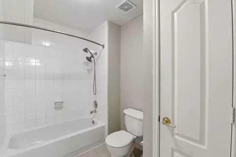 Bath - 3414 Hackberry Ct, Spring, TX 77388 photo 7 of 8