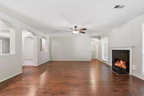 Living - 3414 Hackberry Ct, Spring, TX 77388 photo 7 of 12