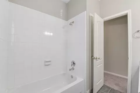 Bath - 3414 Hackberry Ct, Spring, TX 77388 photo 5 of 8