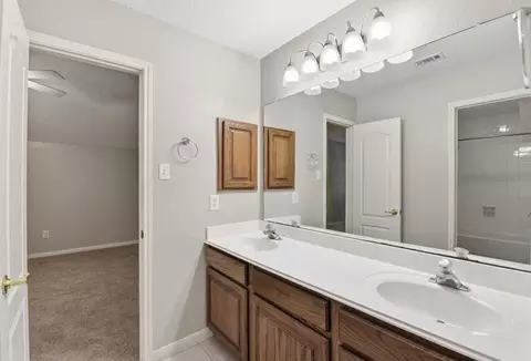 Bath - 3414 Hackberry Ct, Spring, TX 77388 photo 6 of 8