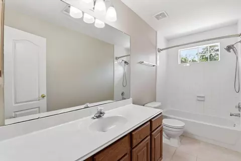 Bath - 3414 Hackberry Ct, Spring, TX 77388 photo 8 of 8