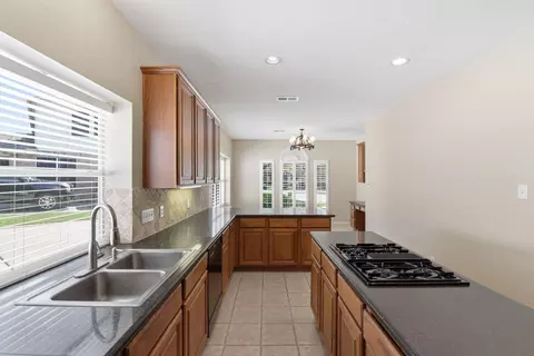 Kitchen - 3414 Hackberry Ct, Spring, TX 77388 photo 4 of 5