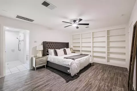 Bedroom - 4023 Laverock Rd, Spring, TX 77388 photo 1 of 9