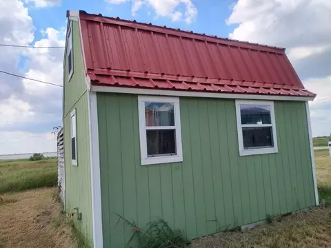 638 Ladyfish, Palacios, TX 77465