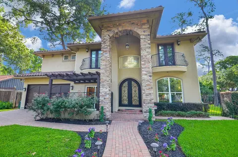 1402 Lynnview Dr, Houston, TX 77055