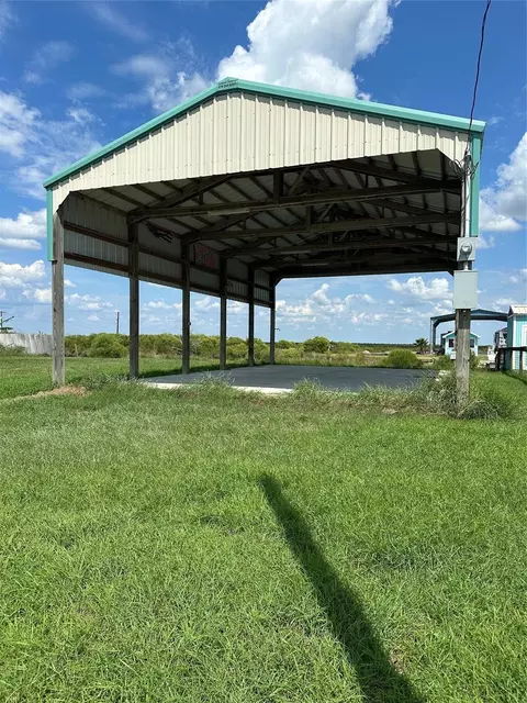 579 County Road 299, Sargent, TX 77414