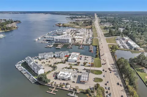 168 Lake Point Blvd #104, Montgomery, TX 77356