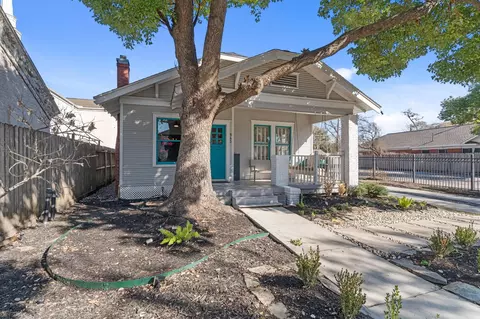 943 Pecore St, Houston, TX 77009