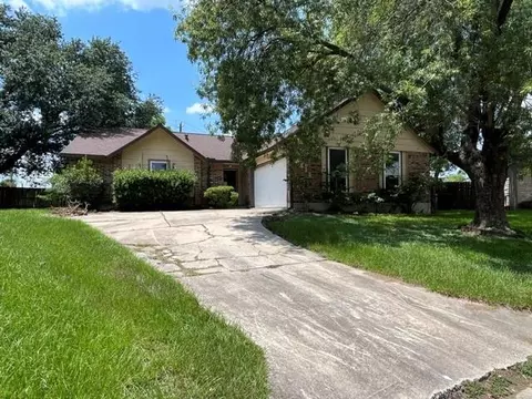 6619 Foxfern St, Houston, TX 77049