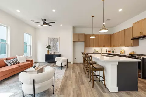 1138 W 16th St, Houston, TX 77008