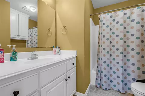 Bath - 16368 Many Trees Ln, Conroe, TX 77302 photo 1 of 2